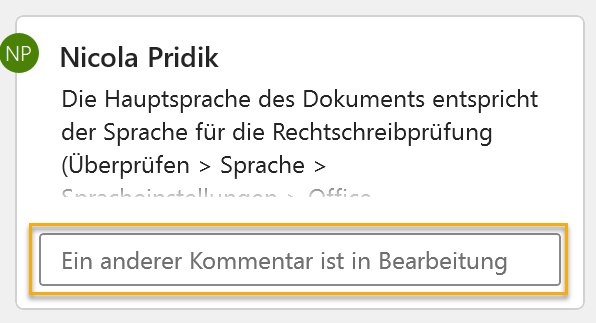 Screenshot eines Kommentars im Kommentarbereich; unter dem nicht vollständig zu sehenden Kommentar ist ein Kasten markiert, in dem steht, dass ein anderer Kommentar in Bearbeitung ist.